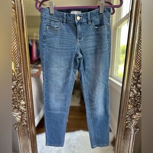 White House Black Market Blanc Ankle Zip Jeans Size 2